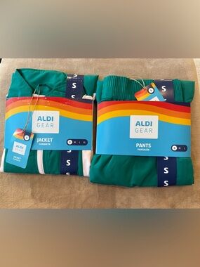 ALDI GEAR 2026 Green Windbreaker Jacket & Pants Set